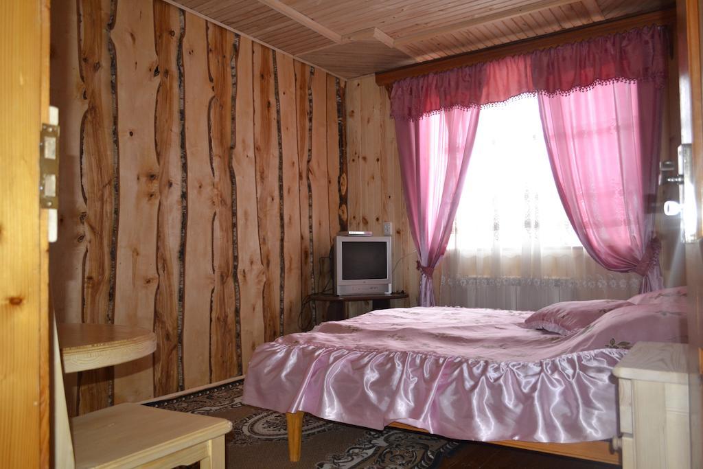 Sadyba Hatynka Yaremche Habitación foto